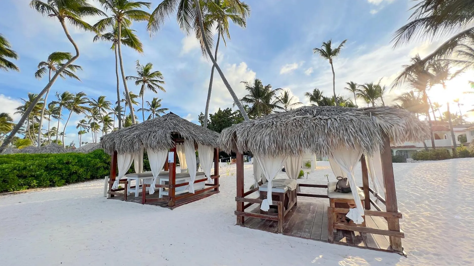 Serenity Suites With Rooftop Pool, Beach Club, Spa, Restaurants Punta Cana