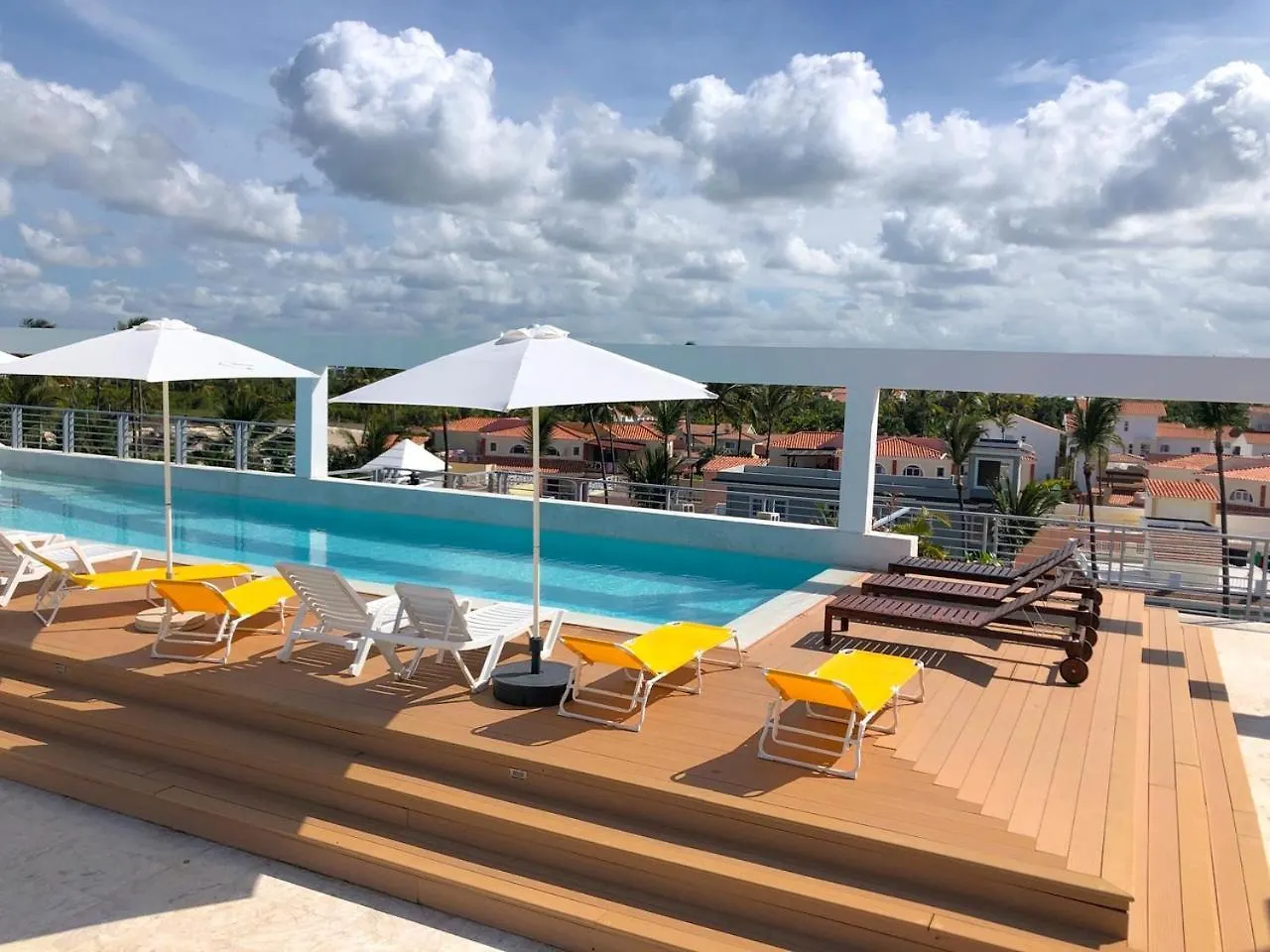 Serenity Suites With Rooftop Pool, Beach Club, Spa, Restaurants Punta Cana Aparthotel