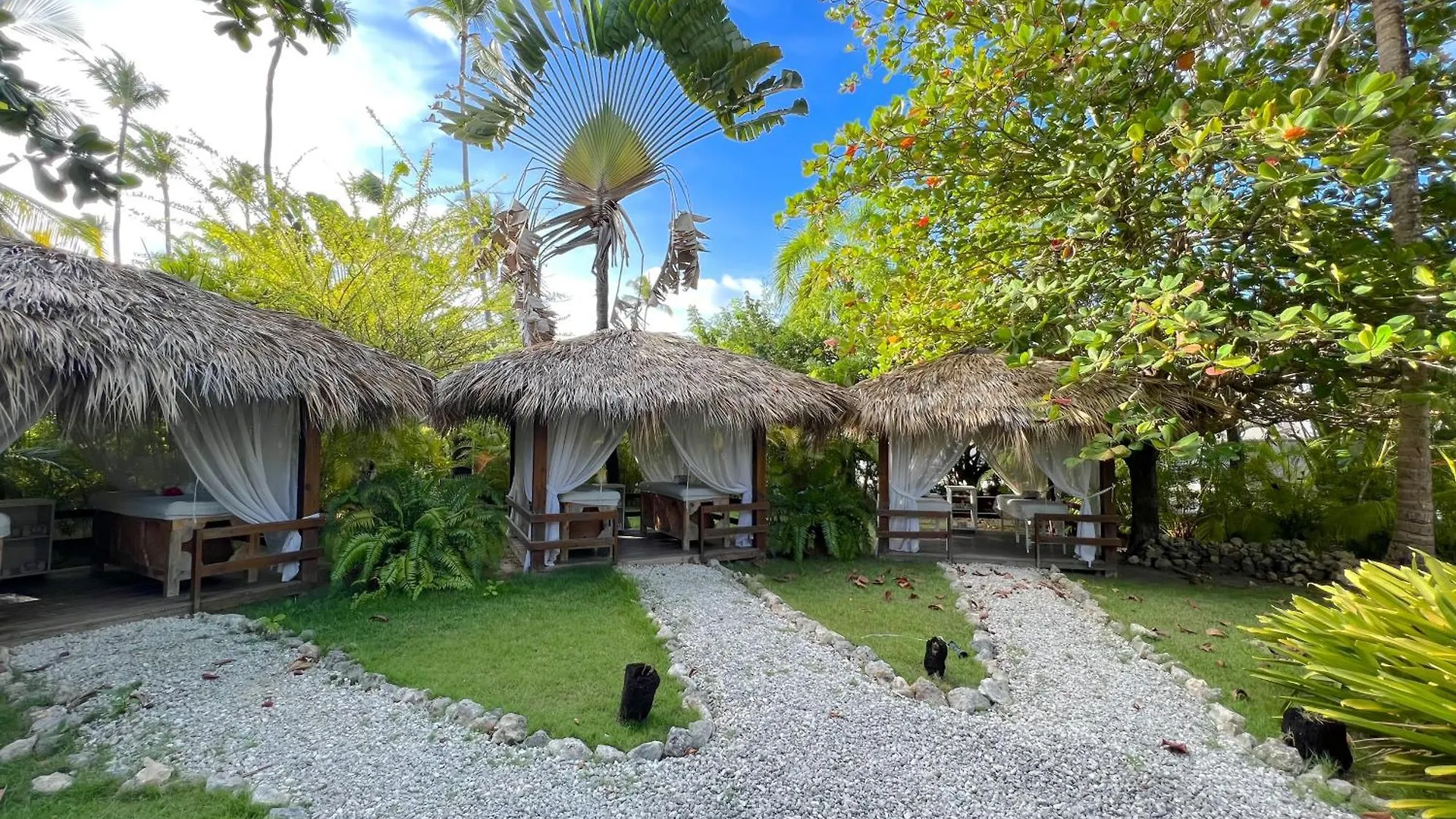 Aparthotel Serenity Suites With Rooftop Pool, Beach Club, Spa, Restaurants Punta Cana
