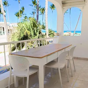 Flor Del Mar Beachfront Apartahotel
